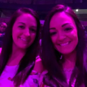 Meet your Posher, Dana